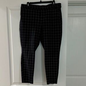 Old Navy Black and White Checkered High Waisted Pixie Pants